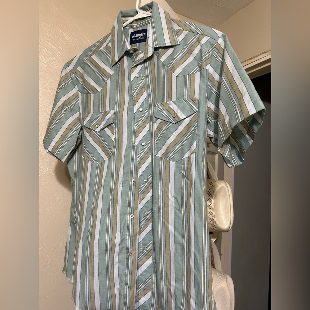 Wrangler button up